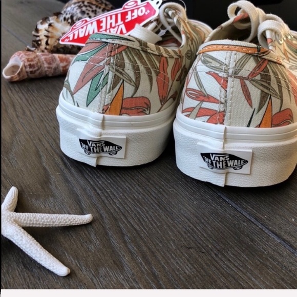 🌴🌼VANS🌼🌴 - Picture 7 of 8